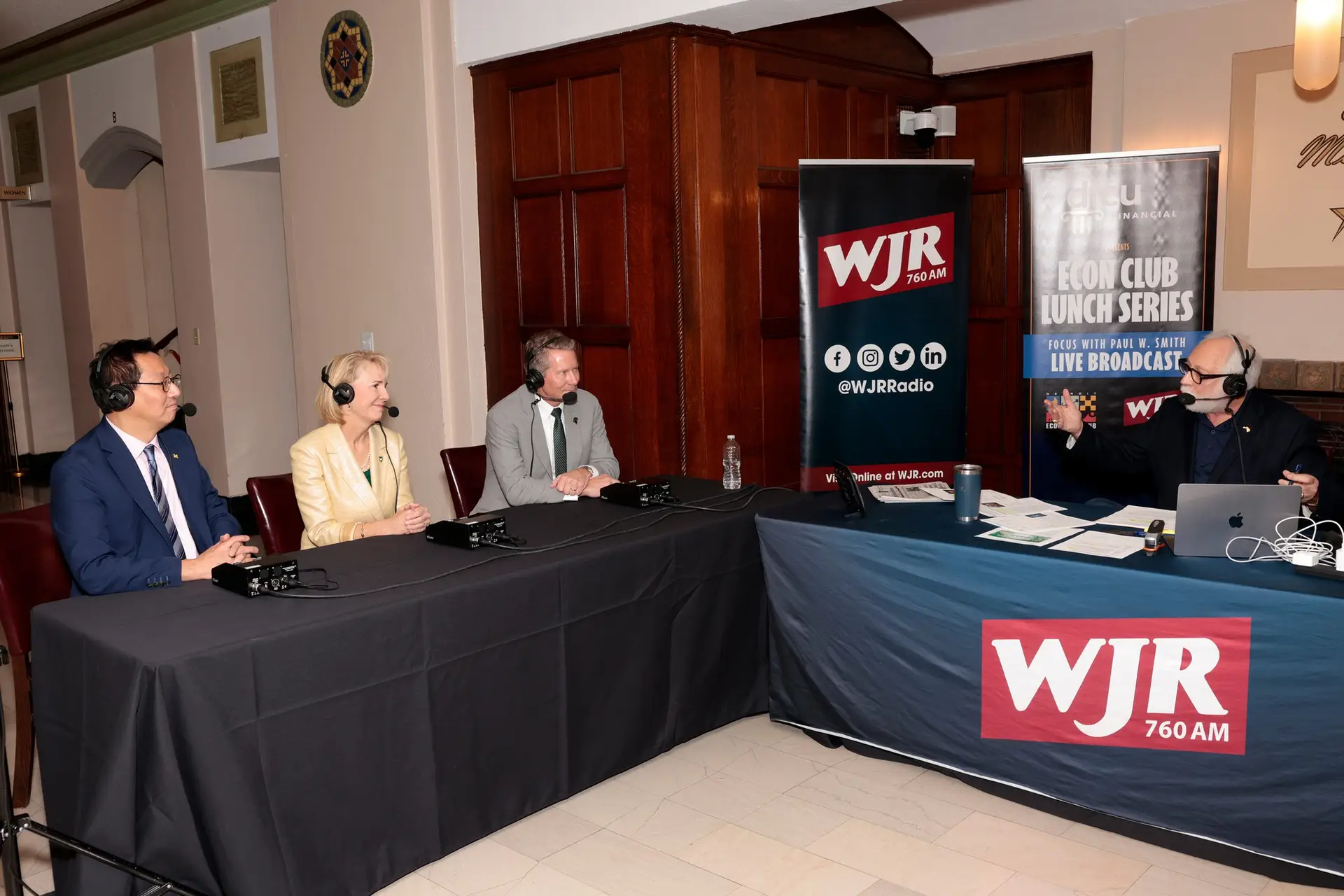 RU4M presidents on air with WJR